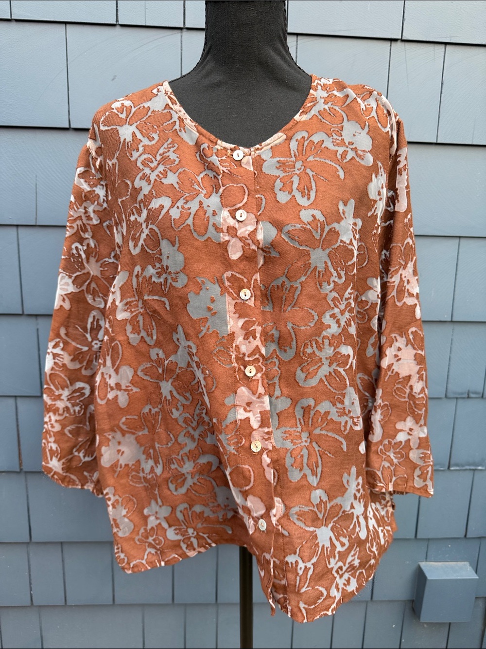 cut loose Rust and White Floral Button-Front Blouse XL semi sheer